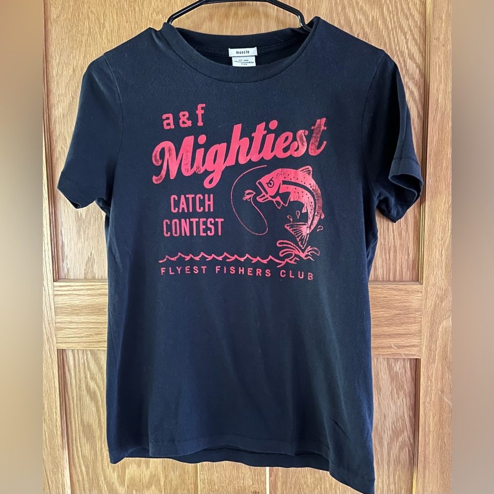 Abercrombie kids graphic black short sleeve t-shirt Fly Fishing themed size XL